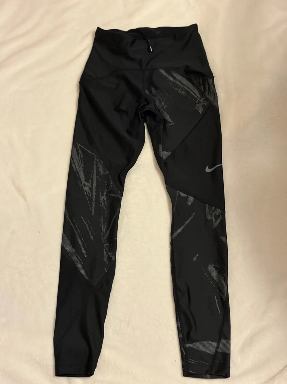 Nike Black Girls' Printed Performance Leggings